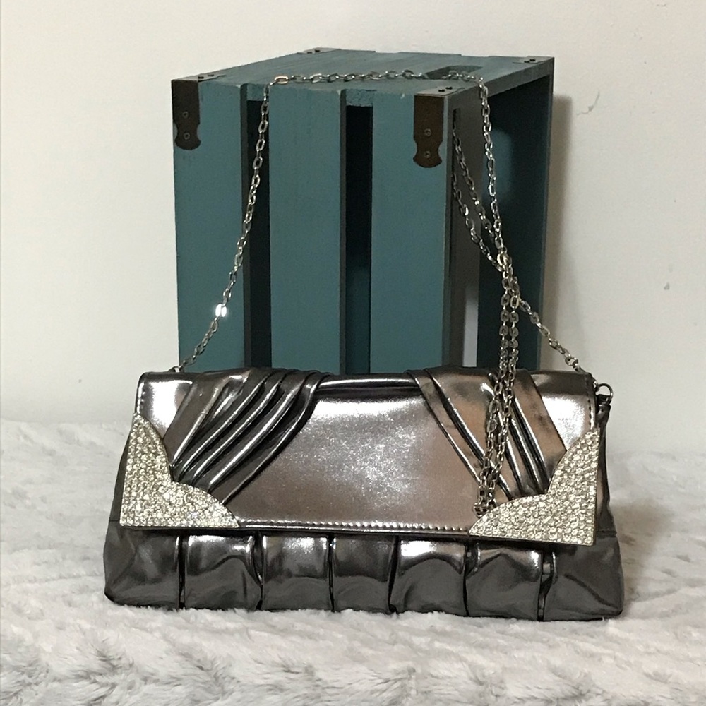Women silver purse, clutch detachable chain strap